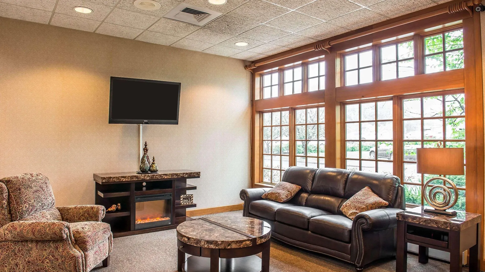 Quality Inn Pittsburgh Airport Oakdale