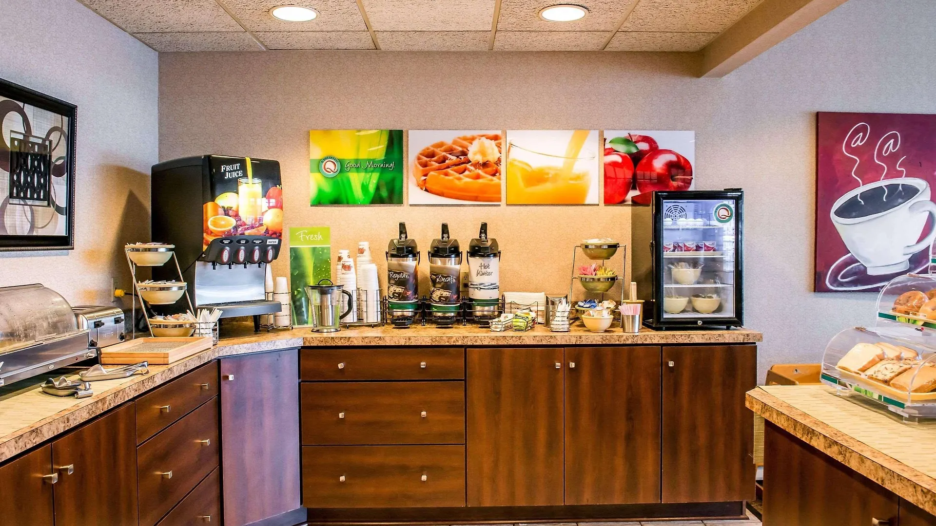 Quality Inn Pittsburgh Airport Oakdale