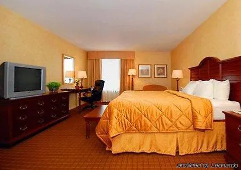 Quality Inn Pittsburgh Airport Oakdale